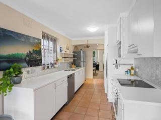Fancy 4 BR House with Parking - ICC&Darling Harbour-8 mins walk - Sydney - 2