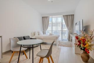 Modern and Cozy Studio in JVC I Luma Building - Dubai - 0