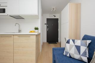 Beautiful Studio near Mokotów Field by Noclegi Renters - Varsavia - 5