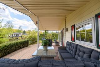 Prachtige vakantiewoning aan water met grote tuin - Voorthuizen - 8