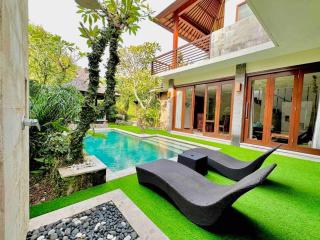 3 BR Villa in Central Canggu 3km to beach - Canggu - 8