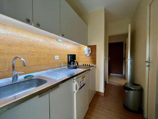Appartement 2 pièces avec jardin à 50m de la plage - 4 couchages, parking privé, terrasse - FR-1-226B-9 - Cavalaire-sur-Mer - 3