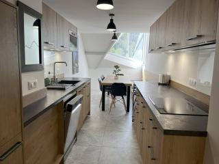 Appartement T4 rénové, proche centre, 3 chambres, 6/8 pers, équipé, est/ouest, dispo de suite - FR-1-234-254 - Cauterets - 9