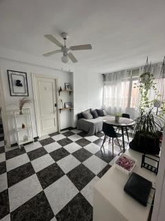 Habitación 3 tercera planta sin ascensor no és piso entero! Compartir Baño y cocina ! - Fuengirola - 9
