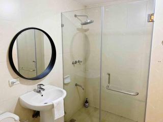 Gora studio in Avant BGC parking with fee - Manila - 8