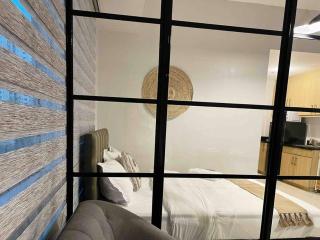 Gora studio in Avant BGC parking with fee - Manila - 6