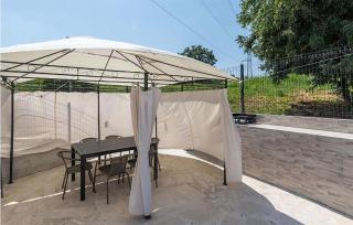 Amazing Home In Porec With Wifi - Poreč - 2