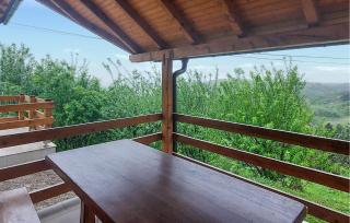 3 Bedroom Gorgeous Home In Sveti Kriz - 9