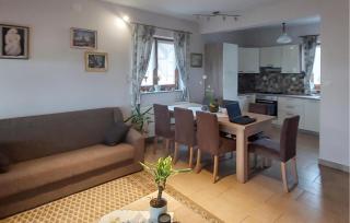 3 Bedroom Gorgeous Home In Sveti Kriz - 8