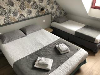 Logis Hôtel Restaurant Les Fontaines - 3