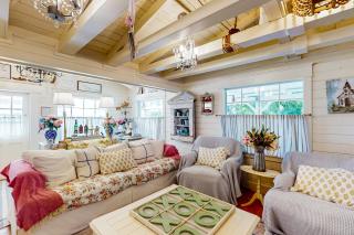 Provincial French Cottage - Fort Myers - 3