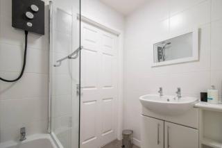 2 bed flat near airport &parking - Paisley - 6