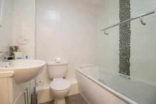 2 bed flat near airport &parking - Paisley - 4