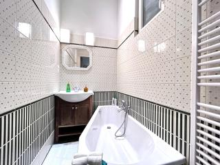 2 rooms Between of Chain bridge, Cathedral, Parlament,Castle area - Budapest - 3