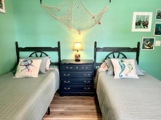 Sanford's Seahaven - Sanford - 1