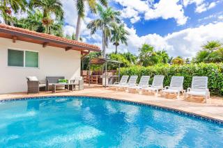 Breathtaking 5BR & 3BA Villa near Hollywood Beach - 9