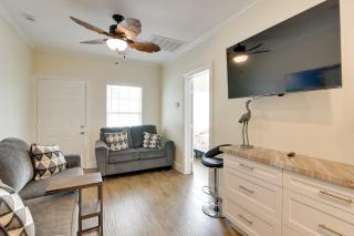 Less Than 1 Mi to Historic Pleasure Pier Galveston Home! - Galveston - 0