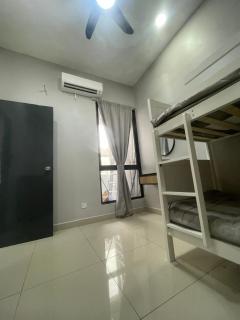 Gombak, KL at Ayuman Suites with Netflix & panoramic view of Gombak & Batu Caves - Kampong Kerdas - 1