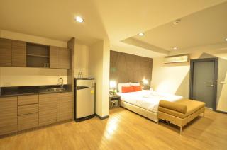 H2 Hotel Bangkok - 3