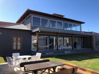 Casa maravilhosa a 2 quadras da praia - 5 suites - Saquarema - 0