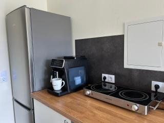 Schöne neue 4 Zimmer Wohnung mit Süd-Balkon bis 8 Personen - Naumburg - 3