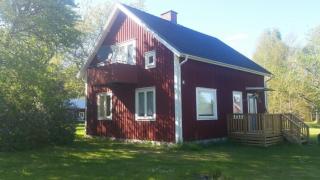 Gemütliches Ferienhaus in Uppvidinge mit Garten, Grill und Veranda - Klavreström - 8