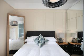 Stylish 4 Bed Home In Central Nottingham w/Parking - Nottingham - 9