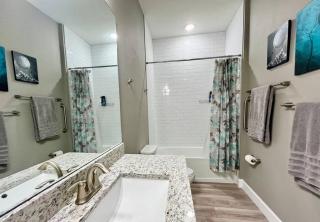 The Billiard close to downtown with fenced yard - Sanford - 4