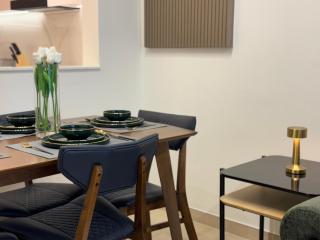 ASHRI HH, Luxurious Apt in JVC - Dubai - 1