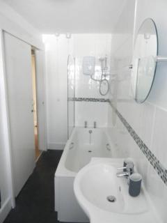 3 Prospect Place, New Quay, sleeps 6, parking, sea views, dog friendly - New Quay - 3