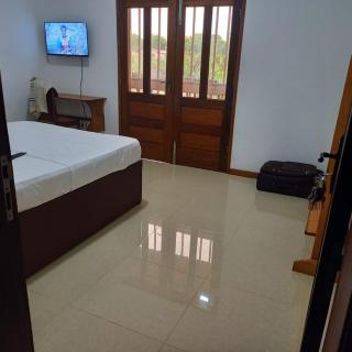 Moradia Turistica MJ ROOMS CITY - São Tomé - 3