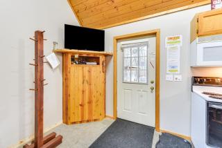 Cozy Birchwood Retreat on UTV Trail with Hot Tub! - 7
