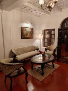 A quaint cottage with Rajah's seat view. - Madikeri - 1