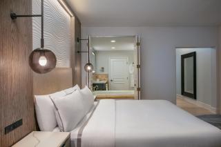 The Westin Sacramento Riverfront Hotel & Spa - Sacramento - 4