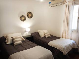 Lindísimo y tradicional duplex en complejo privado - Mendoza - 1