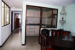 Habitación grande con iluminación natural, central - Bogotá - 4