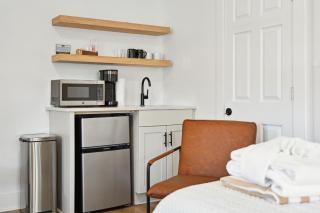 Folliday Inn - The Aguarama - Room 33 - Folly Beach - 6