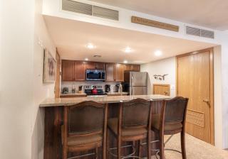 Seven Springs Meadowridge 2 Bedroom Standard Condo with Deck and Mountain Views! condo - Champion - 9