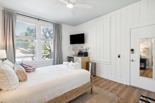 Folliday Inn - The Ariston - Room 34 - 8