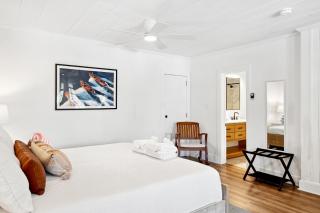 Folliday Inn - The Barrelback - Room 26 - Folly Beach - 7