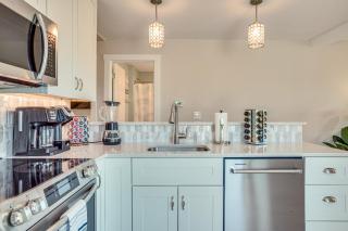 St Helena Island Condo with Beach Views and Porch! - 3