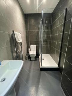 RYAN I AIR I BNB - 102 Mill Street - Free Parking - Liverpool - 2