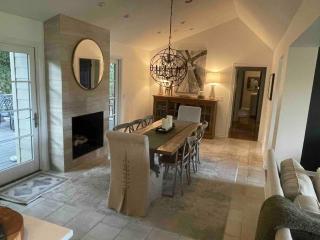 Stylish Private Home 1 mile from Downtown Franklin - Franklin - 1