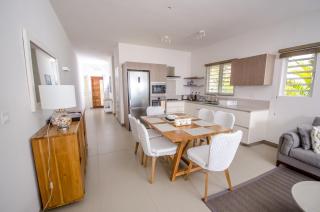 L'Escale 3 bedrooms Sea View and Beachfront Suite by Dream Escapes - 2