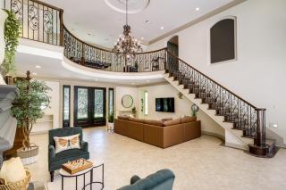Private 25 Acre Estate w/ Lake: Fish & Canoe! - 6