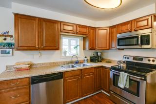 Cozy Anchorage Retreat Less Than 4 Mi to Downtown! - Anchorage - 3