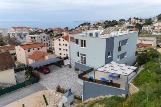 Apartments with a swimming pool Podstrana, Split - 23019 - Podstrana - 0