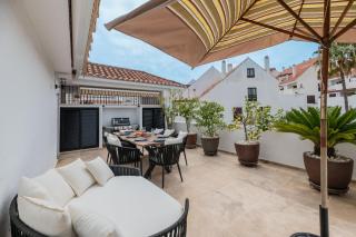 Central 3 BDRM Spacious Penthouse w/ 2 Pools & BBQ - Marbella - 2