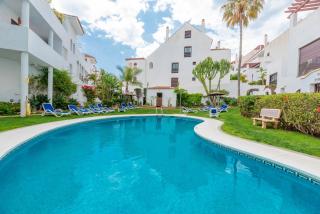Central 3 BDRM Spacious Penthouse w/ 2 Pools & BBQ - Marbella - 5