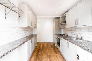 Immaculate Refurbished House - London - 2